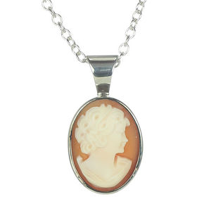 Cameo Pendant Necklace