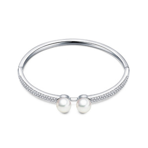 White Gold Plated Double Round White Simulated Pearl with Cubic Zirconia Crystal Pave Hinge Bangle Bracelet