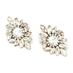 Crystal flower stud earrings