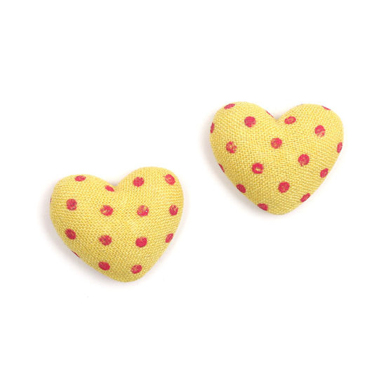 Stoffbespannte gelbe Herzen mit purpurroten Punkten