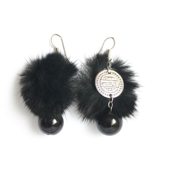 Black pearl-style puffy drop earrings