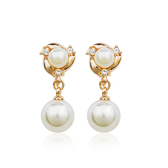  Bridal Austrian crystal with simulated pearl gold plated drop clip on earrings with gift box