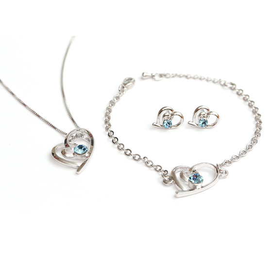 White gold-plated jewellery set  heart charm necklace...