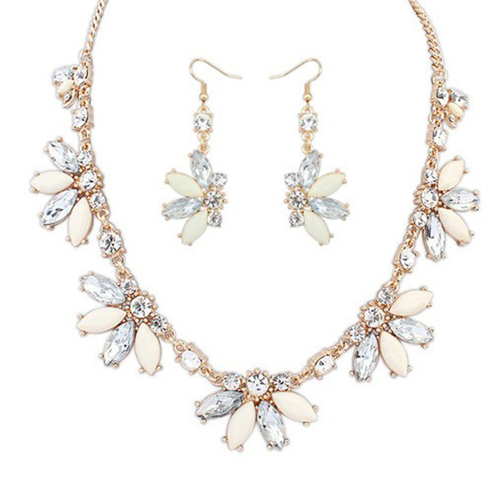 Gorgeous white faceted flower with CZ crystal gold-tone necklace and earrings jewellery set